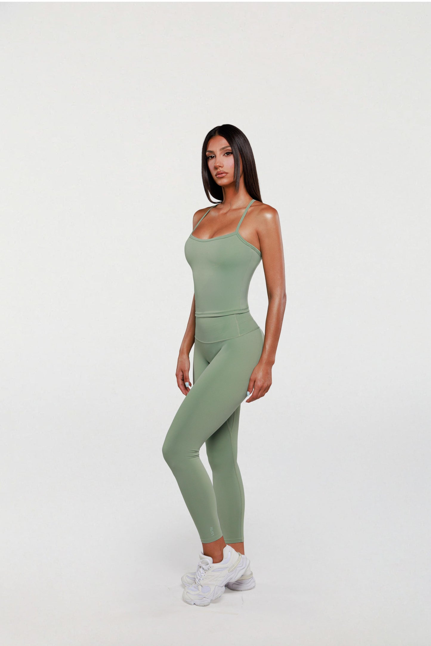 HIGH WAIST ESSENTIAL LEGGING
