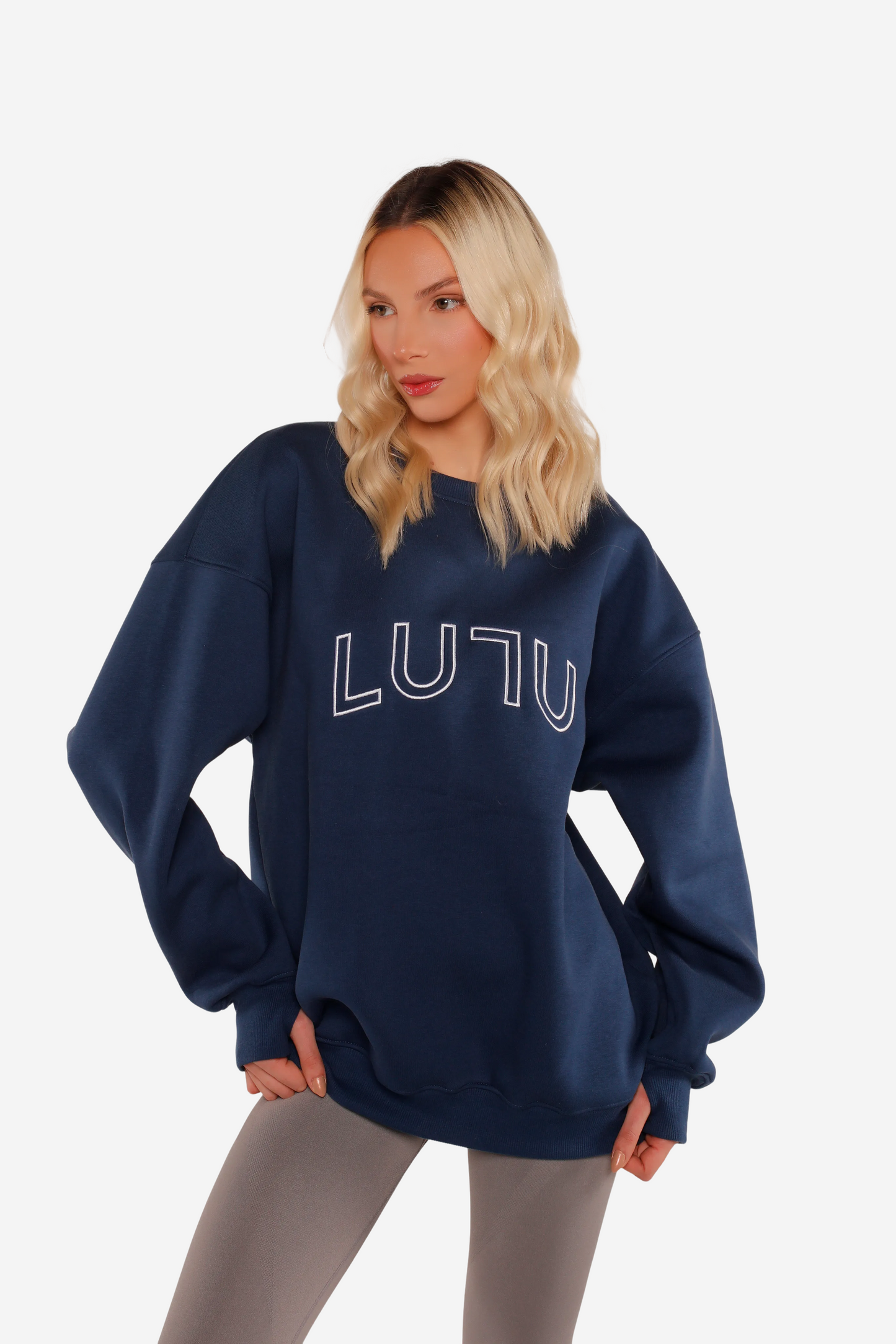 OVERSIZE LULU SWEATER