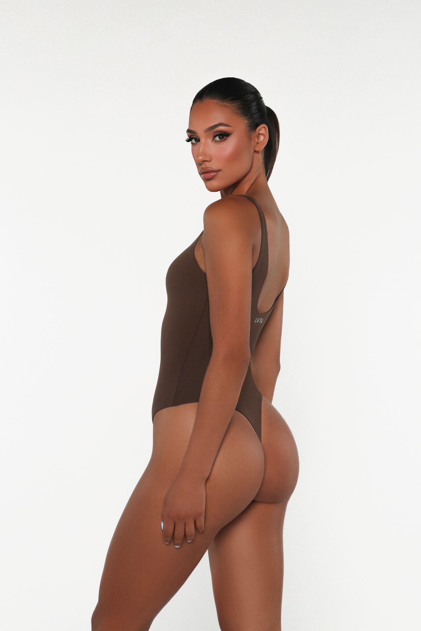 EFFORTLESS SCULPT BODYSUIT